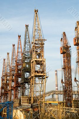 Old elevating cranes