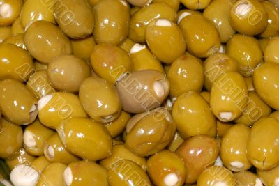 stuffed green olives in oil