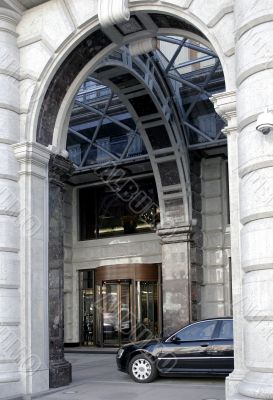 Cars at hotel
