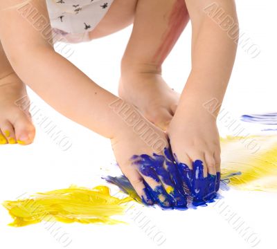 painting hands
