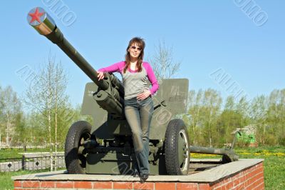 war monument and girl