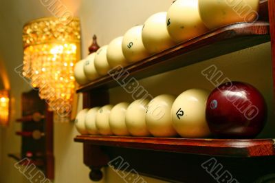 Billiard spheres