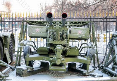 Antiaircraft gun