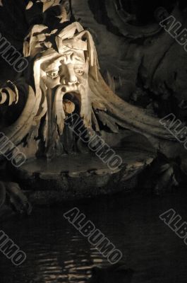 Fountain, night