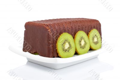 Cake with kiwi on a dish