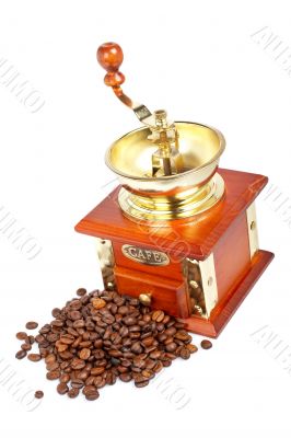 Vintage grinder and coffee beans