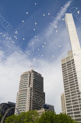 Baloons in the city III