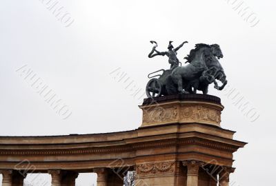 sculpture in the square of heroes