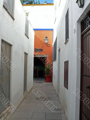 small street in Cordoba
