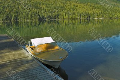 The boat is ready.