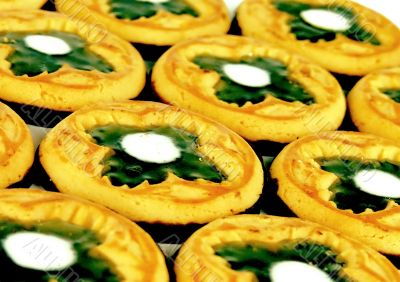 Chocolate cookies with clover symbols