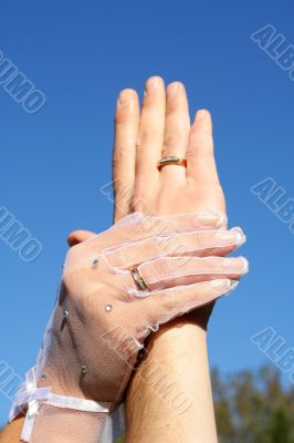 newlyweds hands