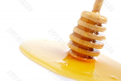 Honey and wooden drizzler