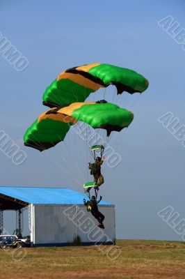 sky divers 2