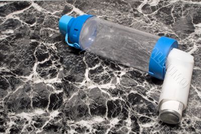 Inhaler with Extension Tube