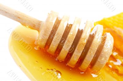 Honey and wooden drizzler