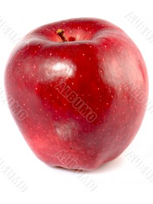 red apple