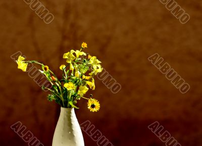 spontaneous flowers bouquet