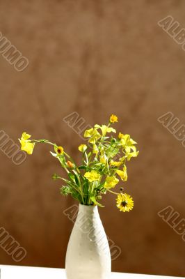 spontaneous flowers bouquet