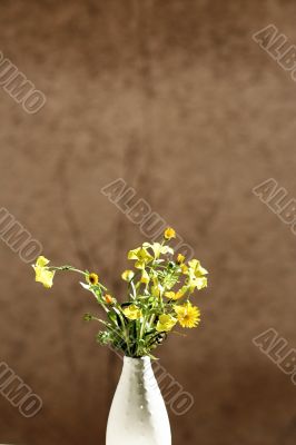 spontaneous flowers bouquet