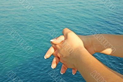 Hands
