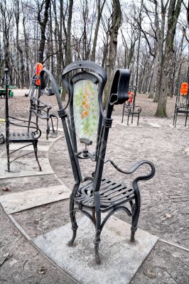 Metallic armchair