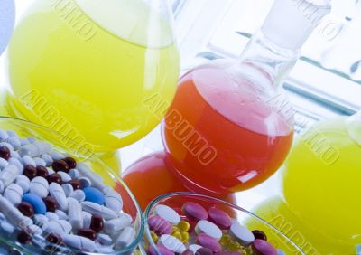 Laboratory glass