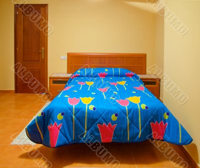 Empty bed