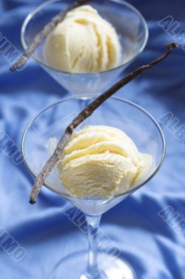 vanilla ice cream