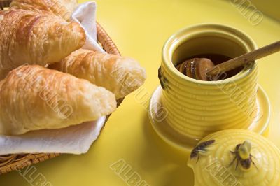 croissant and honey