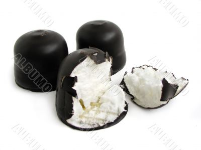 Chocolate-covered marshmallow