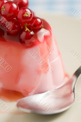 Pink pudding