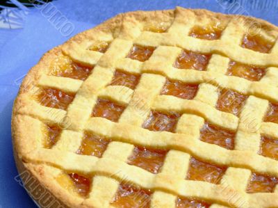 Apricot marmalade tart