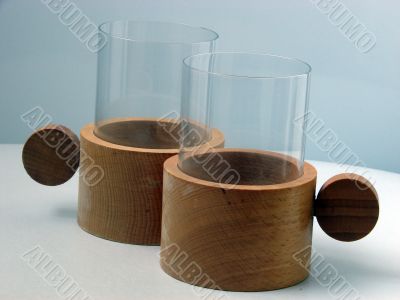 Two glass glasses in supports