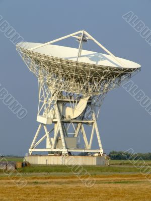 Parabolic antenna