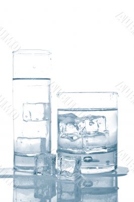 Water with ice cubes