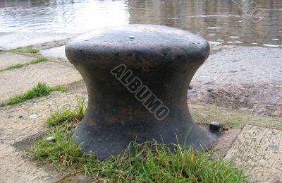Ships Tethering Post in Exeter Quay