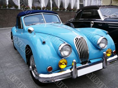 blue cabriolet