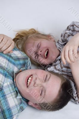 happy sibling family