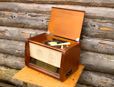 Old radio-gramophone