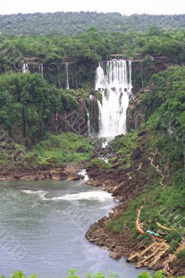 Iguassu (Iguazu; Igua