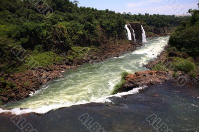 Iguassu (Iguazu; Igua