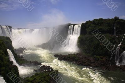 Iguassu (Iguazu; Igua