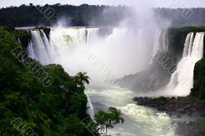 Iguassu (Iguazu; Igua