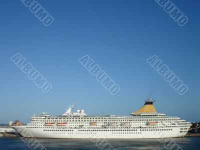 Cruise Ship