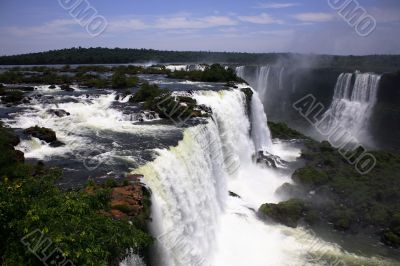 Iguassu (Iguazu; Igua