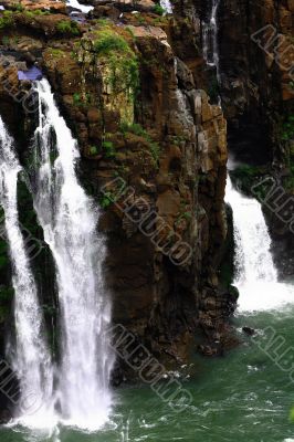 Iguassu (Iguazu; Igua
