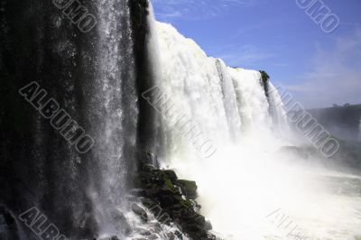 Iguassu (Iguazu; Igua