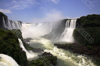 Iguassu (Iguazu; Igua