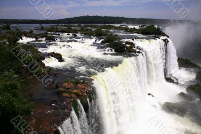 Iguassu (Iguazu; Igua